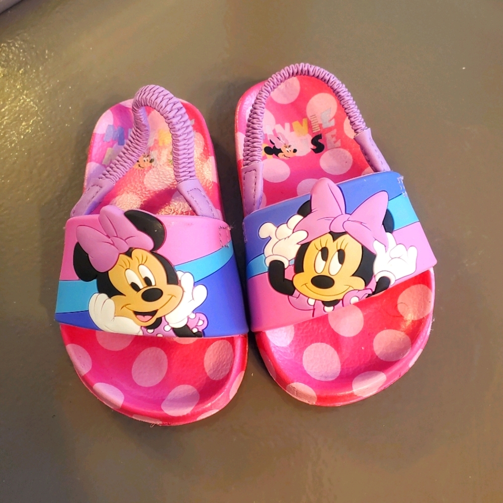 Toddler flip flops size 5/6